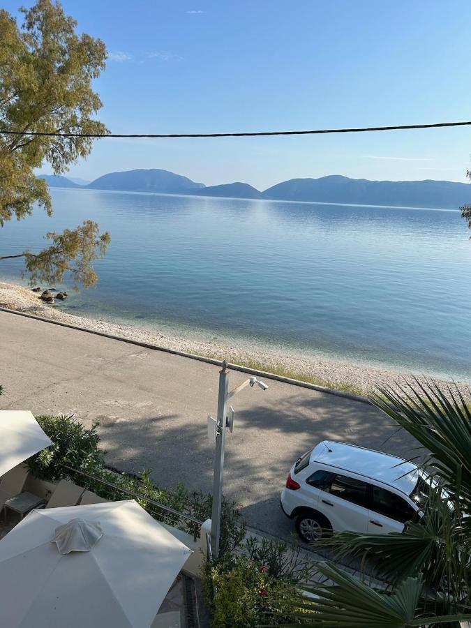 Eucalyptus Suite Sea View Karavomylos Bagian luar foto